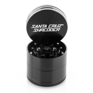 Santa Cruz Shredder 4-Piece Grinder (Medium) Santa Cruz Shredder 4-Piece Grinder (Medium)